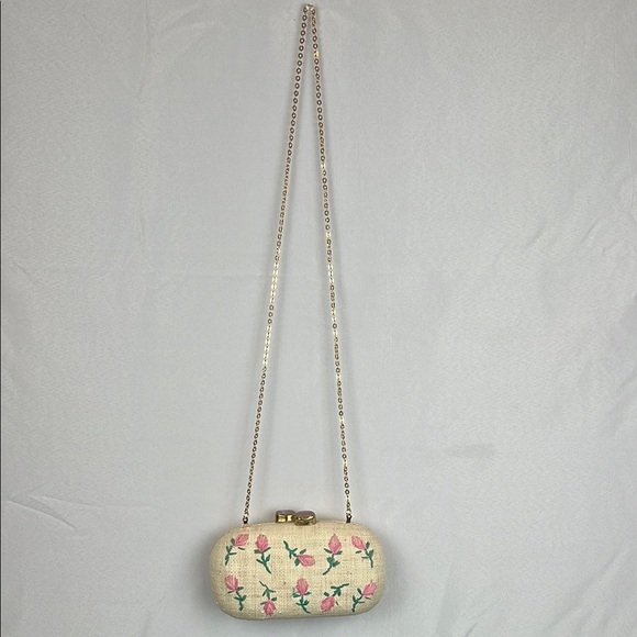 Pamela Munson Rosebud Floral Embroidered Cream Straw Clutch Bag - Picture 5 of 14